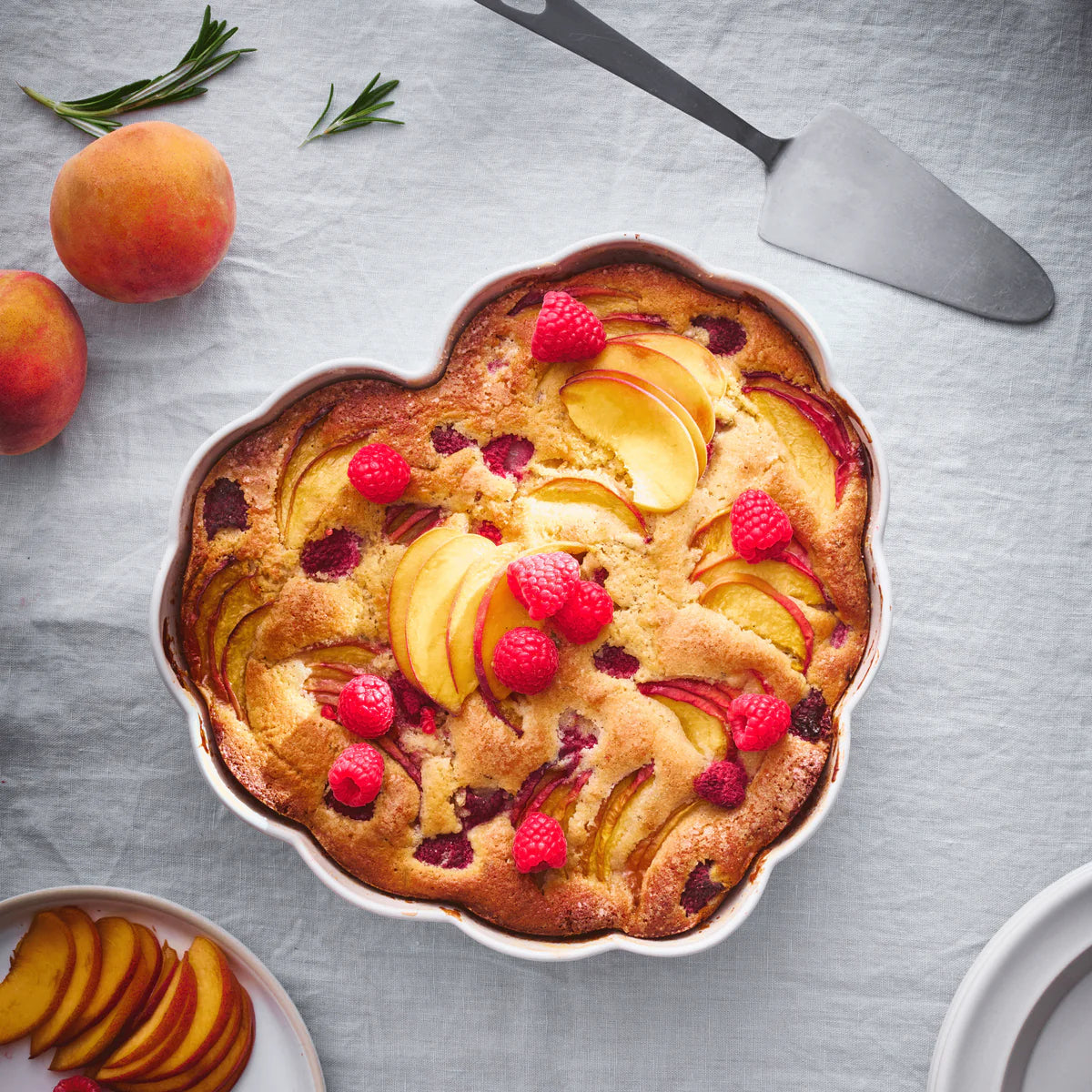 Emile Henry Cake Dish: Madeleine Heart, Clay