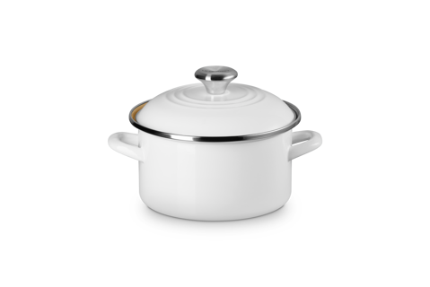 Le Creuset Petite Stockpot: 3.8 QT, White