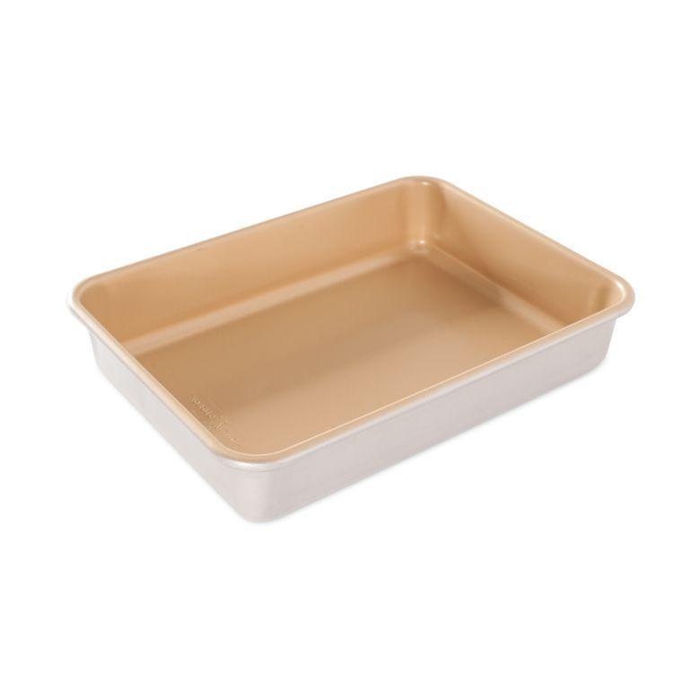 NordicWare Rectangular Cake Pan: 9" x 13", Nonstick