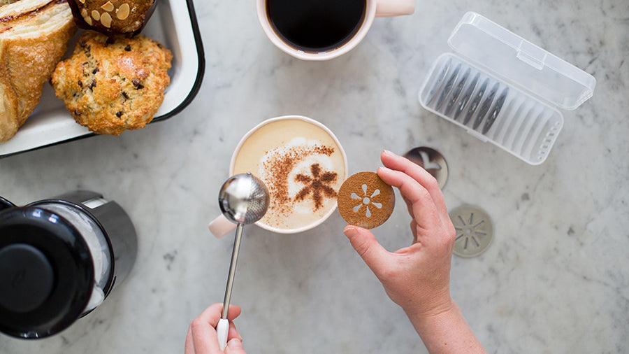 OXO Baker's Dusting Wand