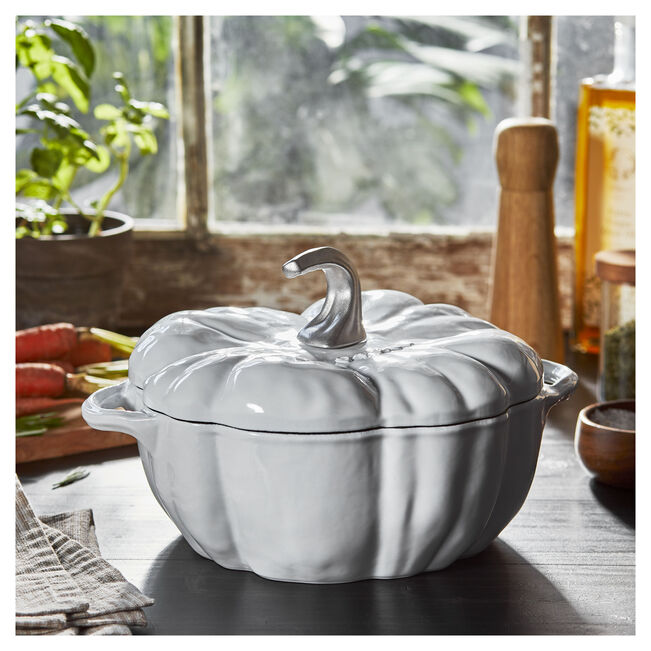 Staub Pumpkin Cocotte: 3.5 QT, White with Stainless Stem