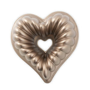 NordicWare Bundt Pan: Elegant Heart