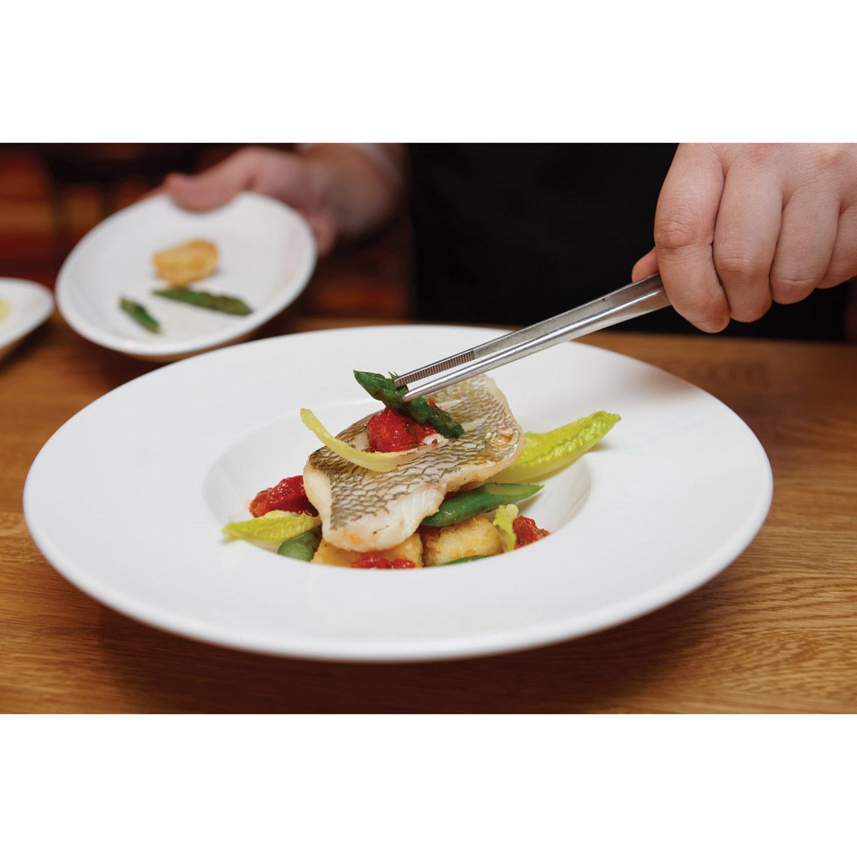 Cat Cora Plating Tongs: Straight, 11.75"