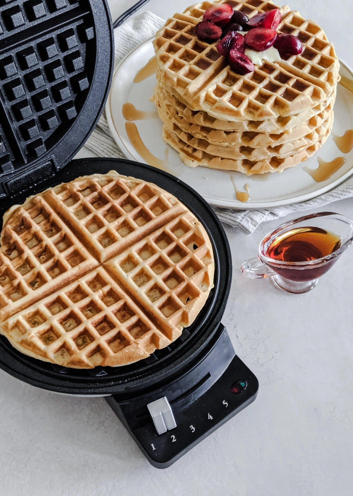 Cuisinart Round Classic Waffle Maker