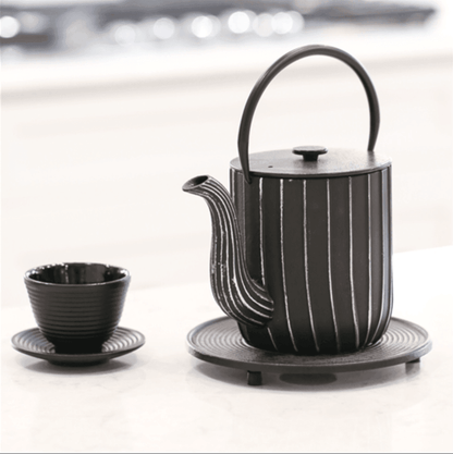 Frieling Cast Iron Tea Pot: Marage