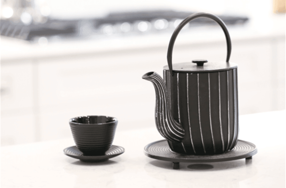 Frieling Cast Iron Tea Pot: Marage