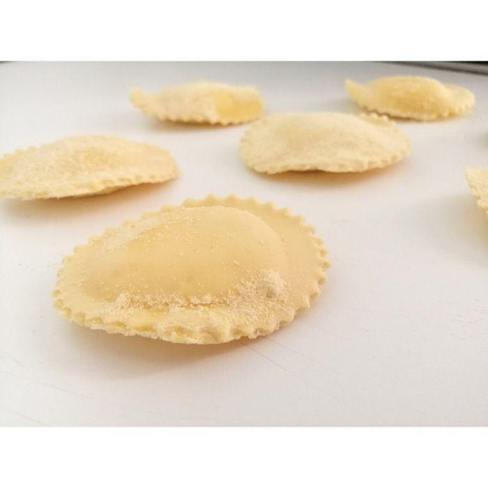 HIC Ravioli Stamp: Round