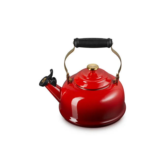 Le Creuset Kettle: Whistling, Cerise w/ Gold Knob