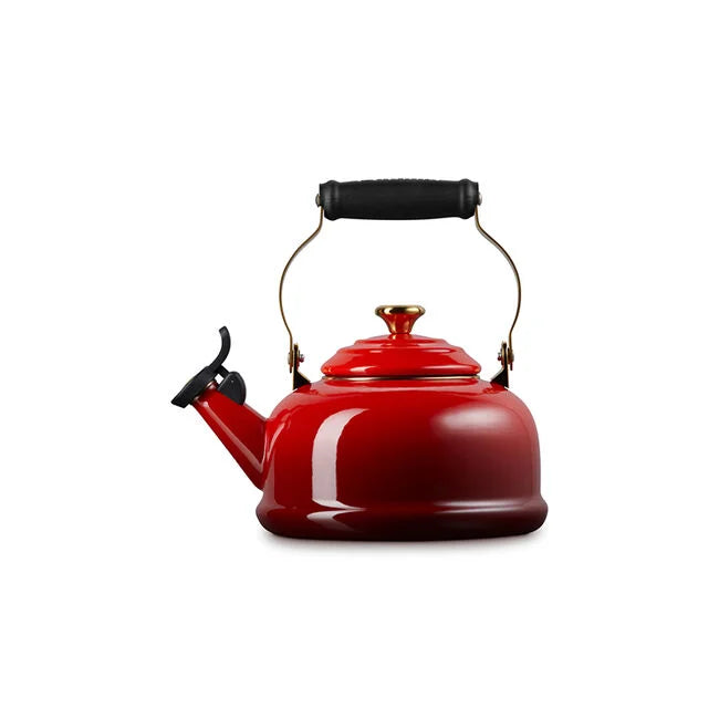 Le Creuset Kettle: Whistling, Cerise w/ Gold Knob