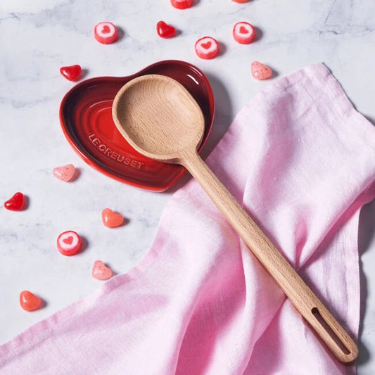 Le Creuset Heart Collection Spoon Rest: Cerise