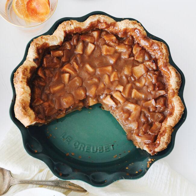 Le Creuset Heritage Pie Dish: Artichaut – Zest Billings
