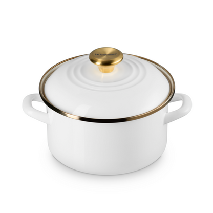 Le Creuset Pumpkin Collection Petite Stockpot: 3.8 QT, White with Gold Knob