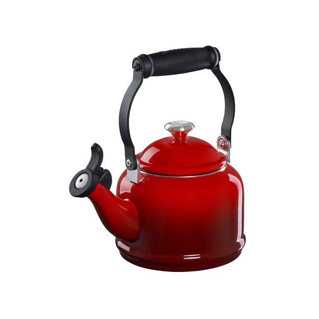 Le Creuset Kettle: Demi, Cerise