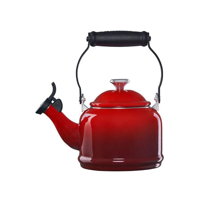 Le Creuset Kettle: Demi, Cerise