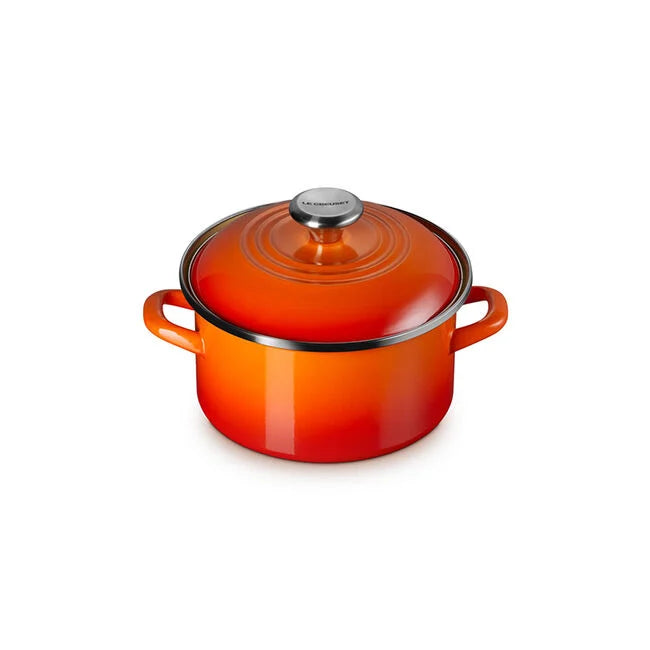 Le Creuset Petite Stockpot: 3.8 QT, Flame