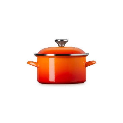 Le Creuset Petite Stockpot: 3.8 QT, Flame