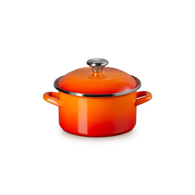 Le Creuset Petite Stockpot: 3.8 QT, Flame