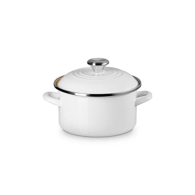 Le Creuset Petite Stockpot: 3.8 QT, White