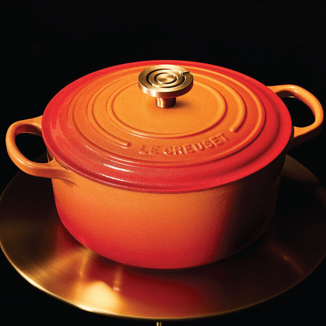 Le Creuset Round Dutch Oven: 4.5 QT, Flamme Dorée