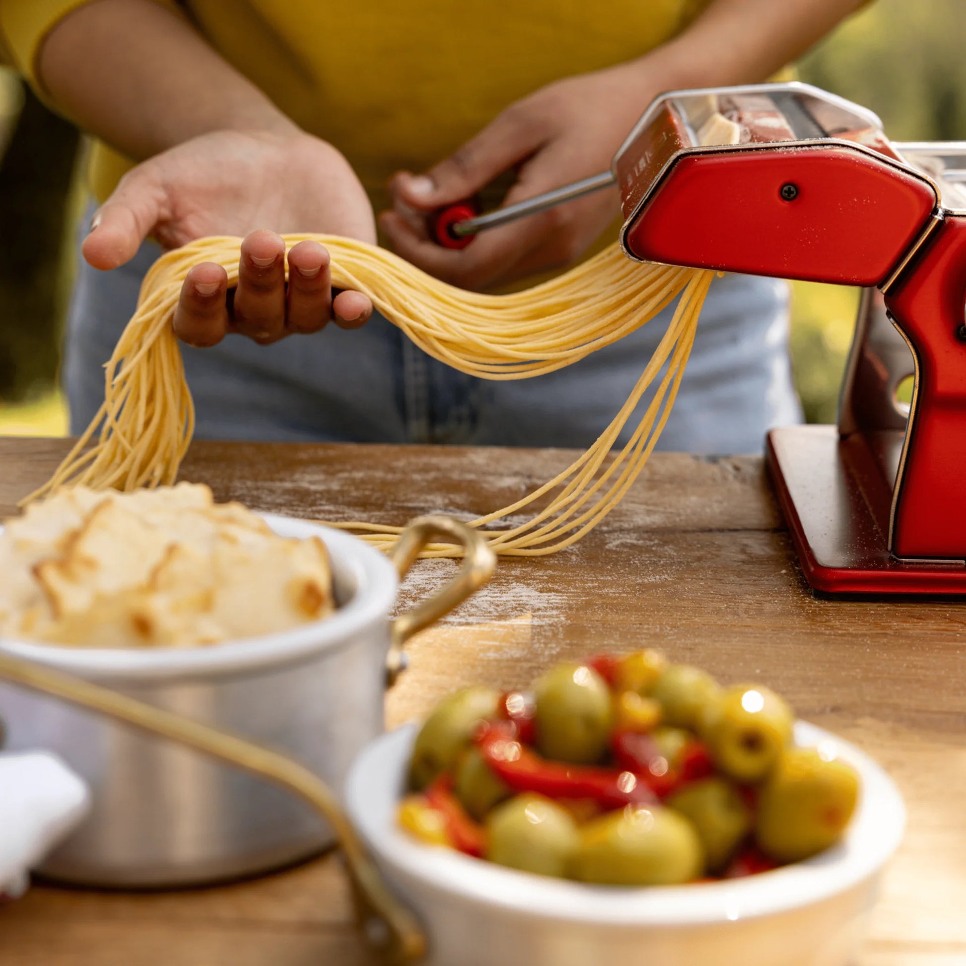 Marcato Atlas 150+ Pasta Machine: Red