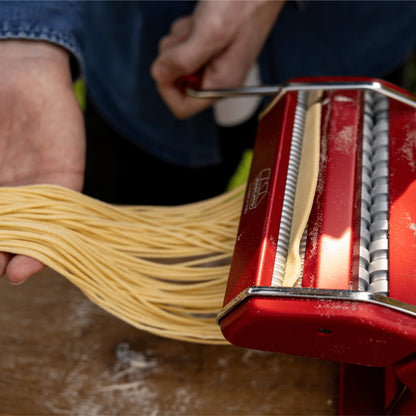 Marcato Atlas 150+ Pasta Machine: Red