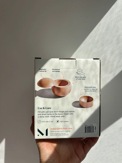 Material Kitchen Salt Sphere: Walnut