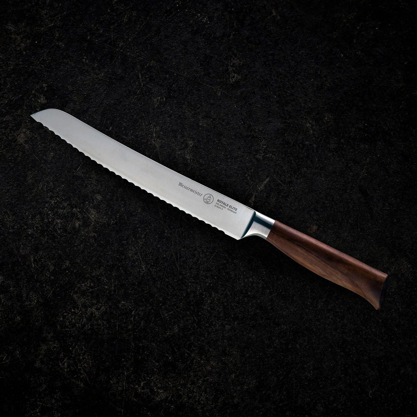 Messermeister Royale Elite 9" Bread Knife