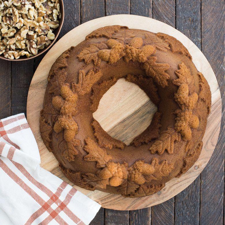 NordicWare Bundt Pan: 10 cup, Autumn Wreath