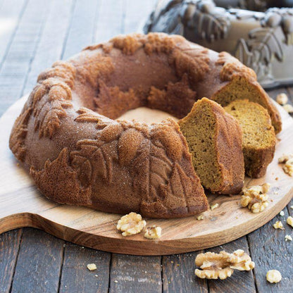 NordicWare Bundt Pan: 10 cup, Autumn Wreath