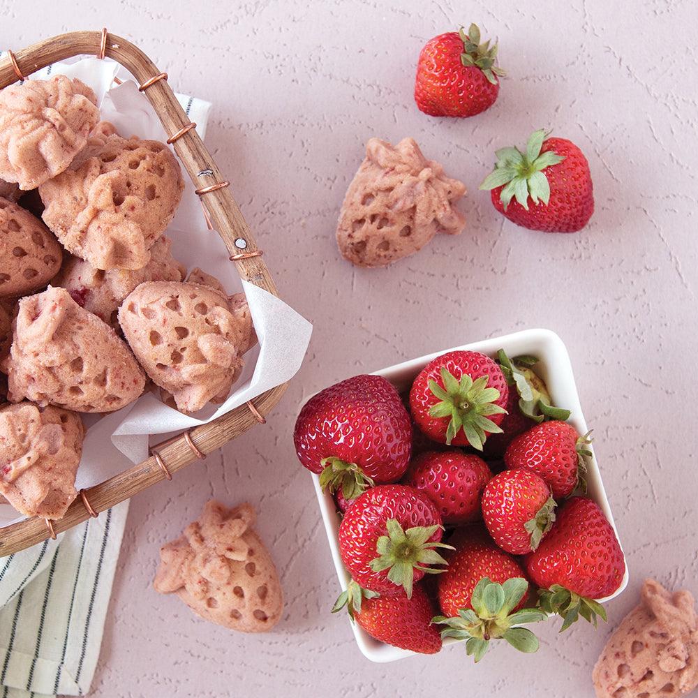 NordicWare Cakelet Pan: Strawberry