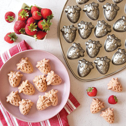 NordicWare Cakelet Pan: Strawberry