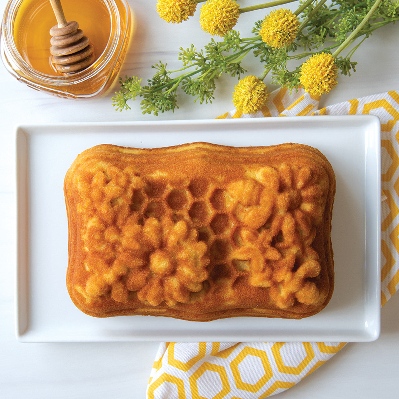 NordicWare Loaf Pan: Honeycomb