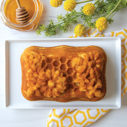 NordicWare Loaf Pan: Honeycomb