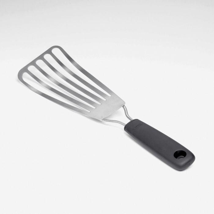 OXO Fish Turner