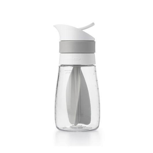 OXO Salad Dressing Mixer: Twist & Pour