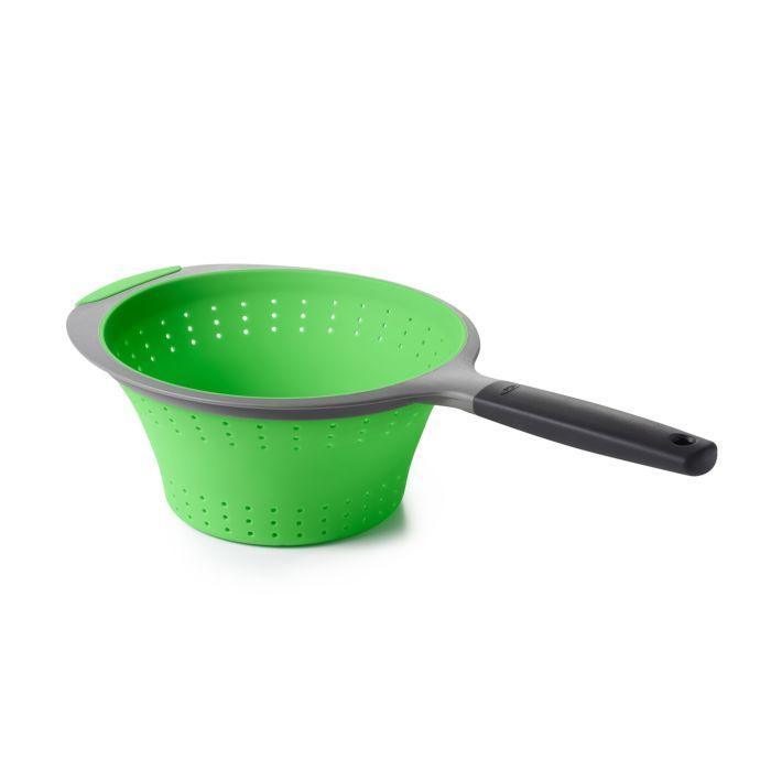 OXO Collapsible Strainer: 2 QT