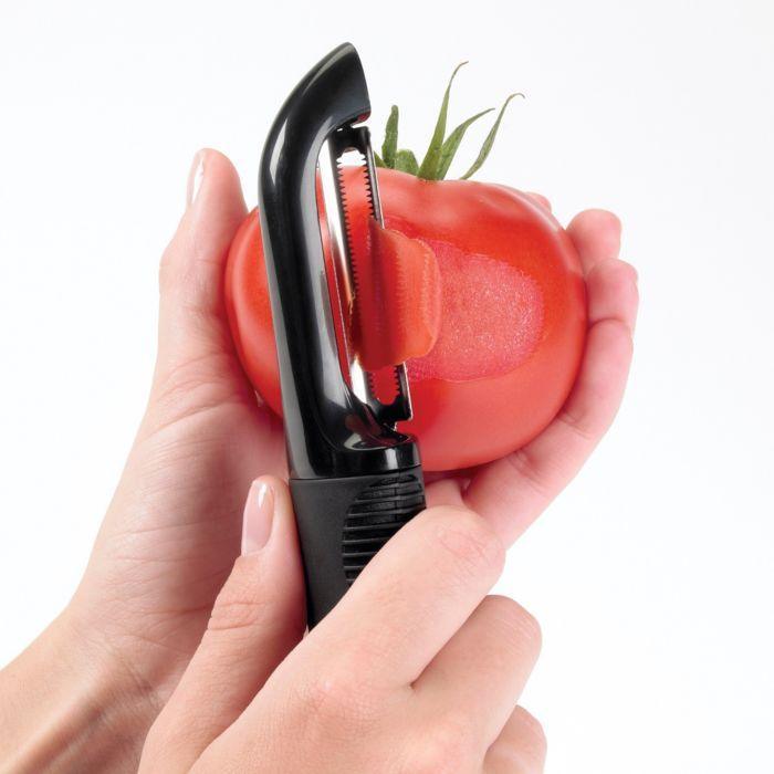 OXO Peeler: Serrated