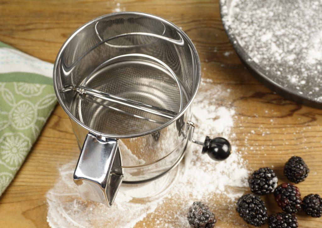 RSVP Flour Sifter - 5 cup, crank