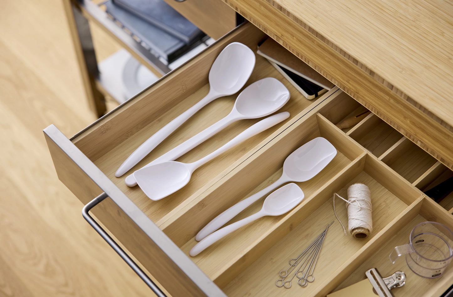 Rosti Margrethe Classic Serving Spoon: White