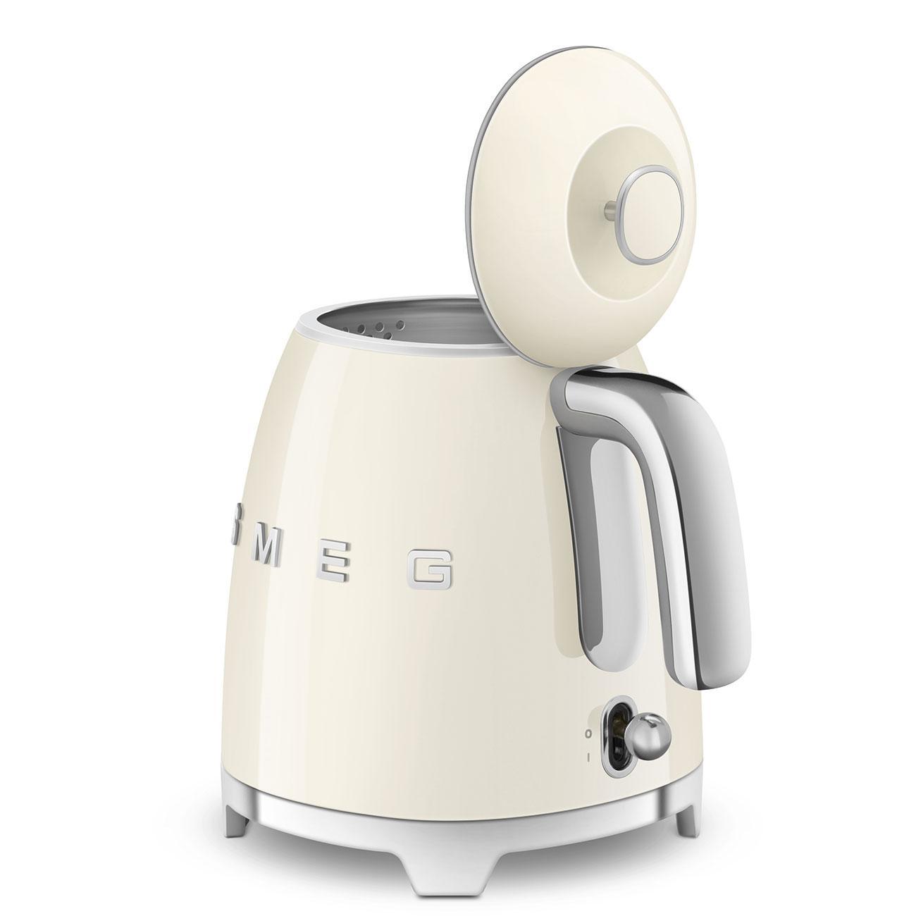 Smeg Mini Kettle: Cream