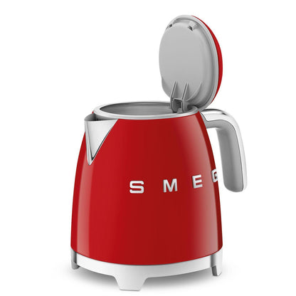 Smeg Mini Kettle: Red