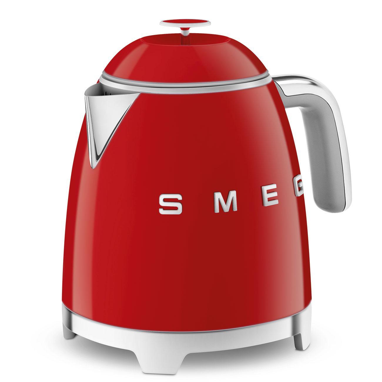 Smeg Mini Kettle: Red