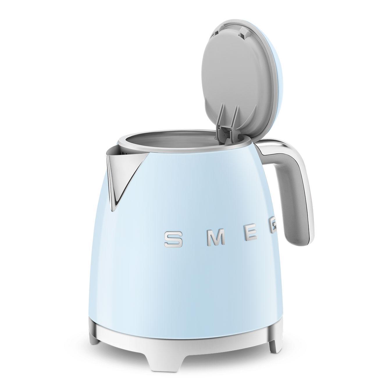 Smeg Mini Kettle: Pastel Blue