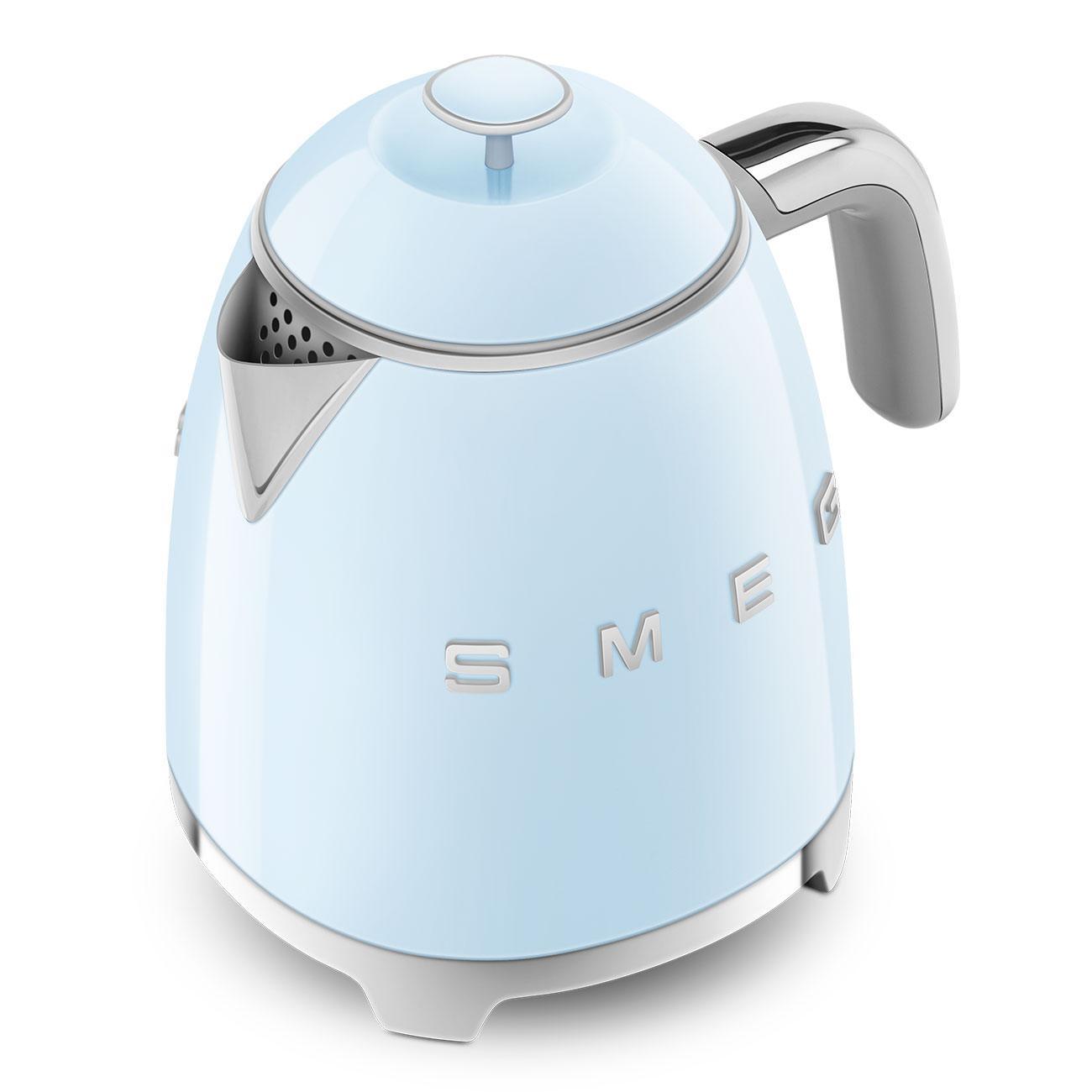 Smeg Mini Kettle: Pastel Blue