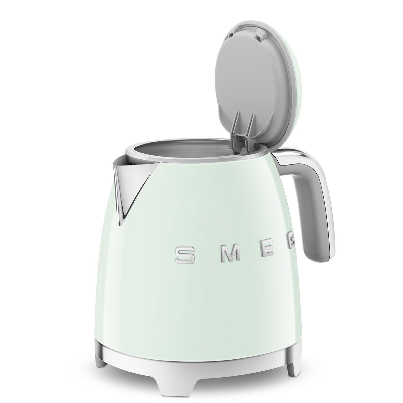 Smeg Mini Kettle: Pastel Green