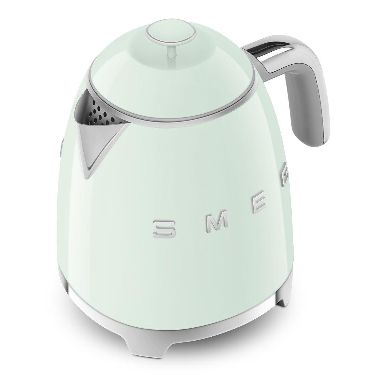 Smeg Mini Kettle: Pastel Green