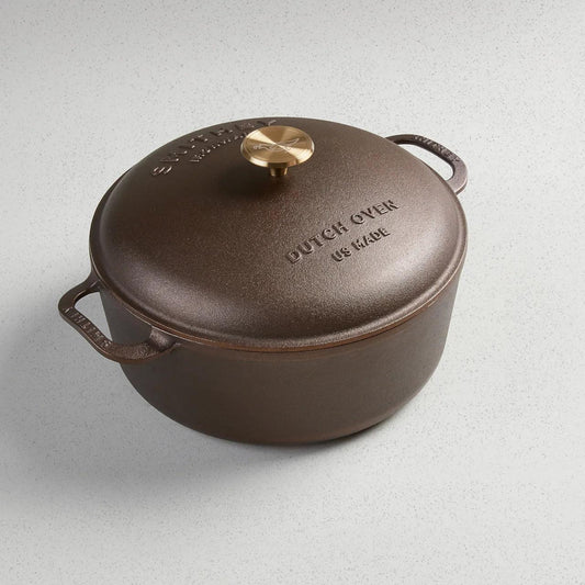 Smithey Ironware Dutch Oven: 7.25 Quart