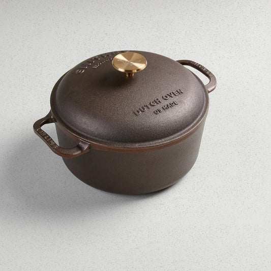 Smithey Ironware Dutch Oven: 5.5 Quart