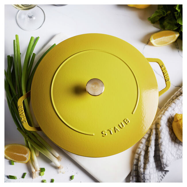 Staub Essential French Oven: 5 QT, Citron