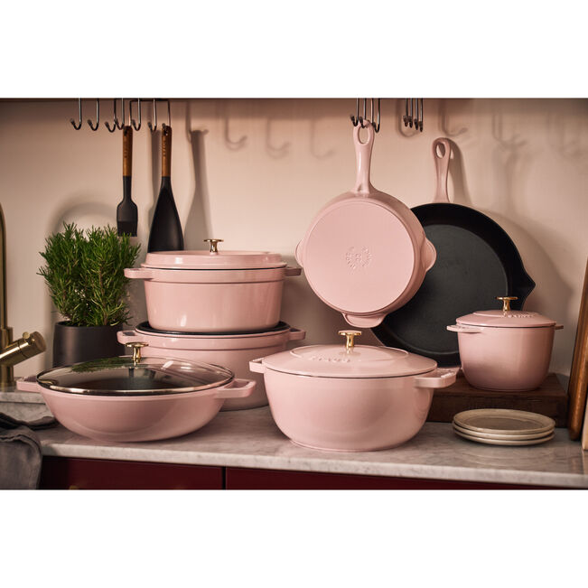 Staub Essential French Oven: 5 QT, Peony Pink